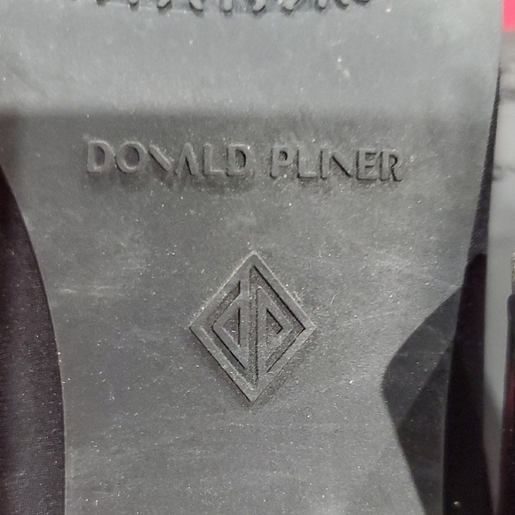 Donald J. Pliner Black and Silver Heels with Pointed Toe - Picture 8 of 11